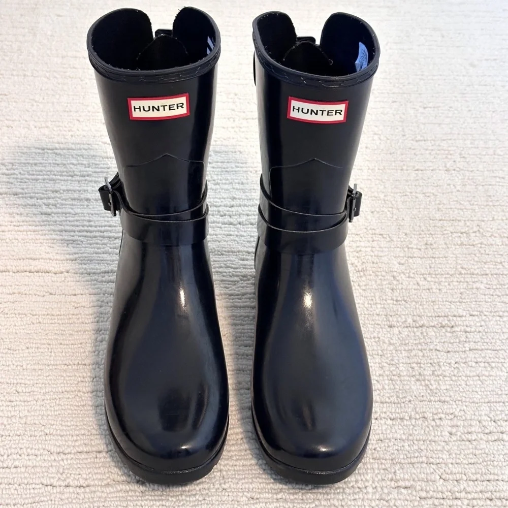 HUNTER Refined Adjustable Short Womens 10 Black Gloss Boots Rain Buckle Ankle